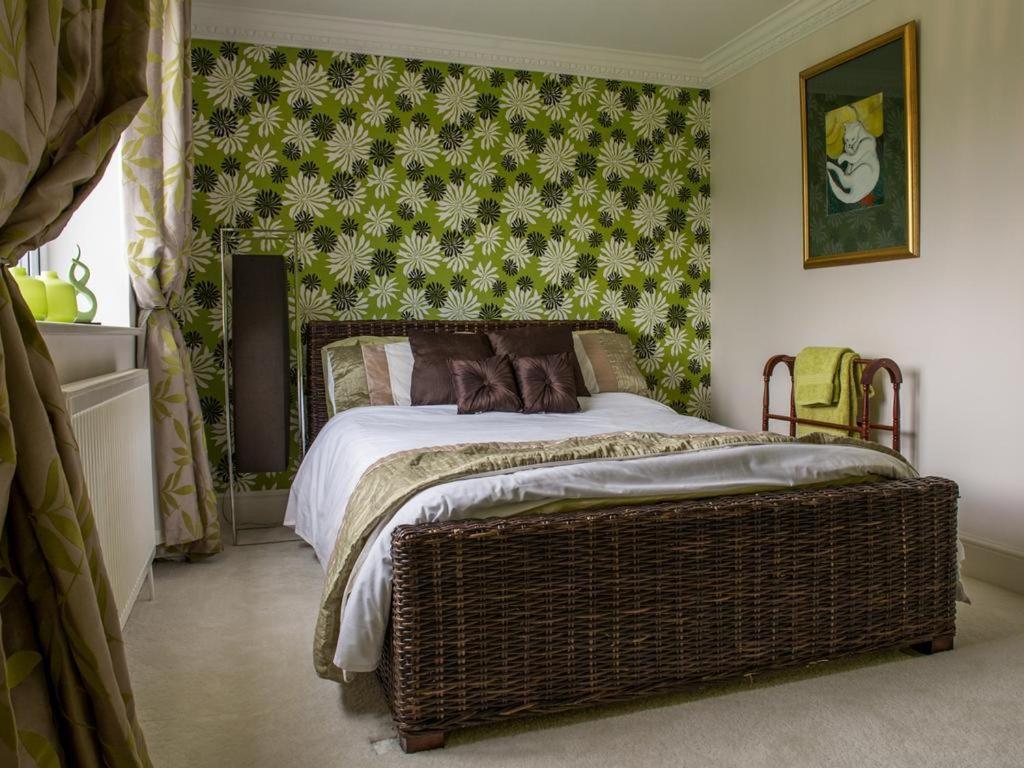 The Waters Edge Guest House Stratford-upon-Avon Extérieur photo